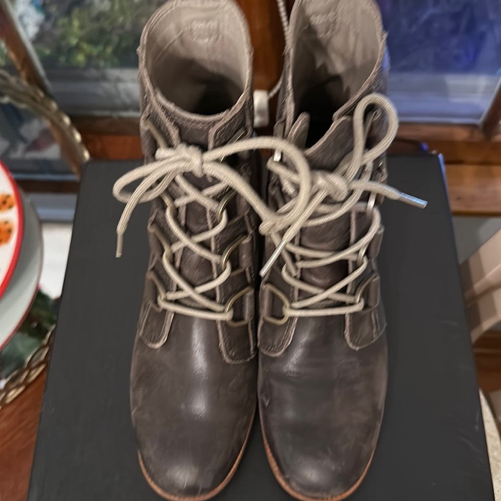 Sorel Cate Lace Major 8.5